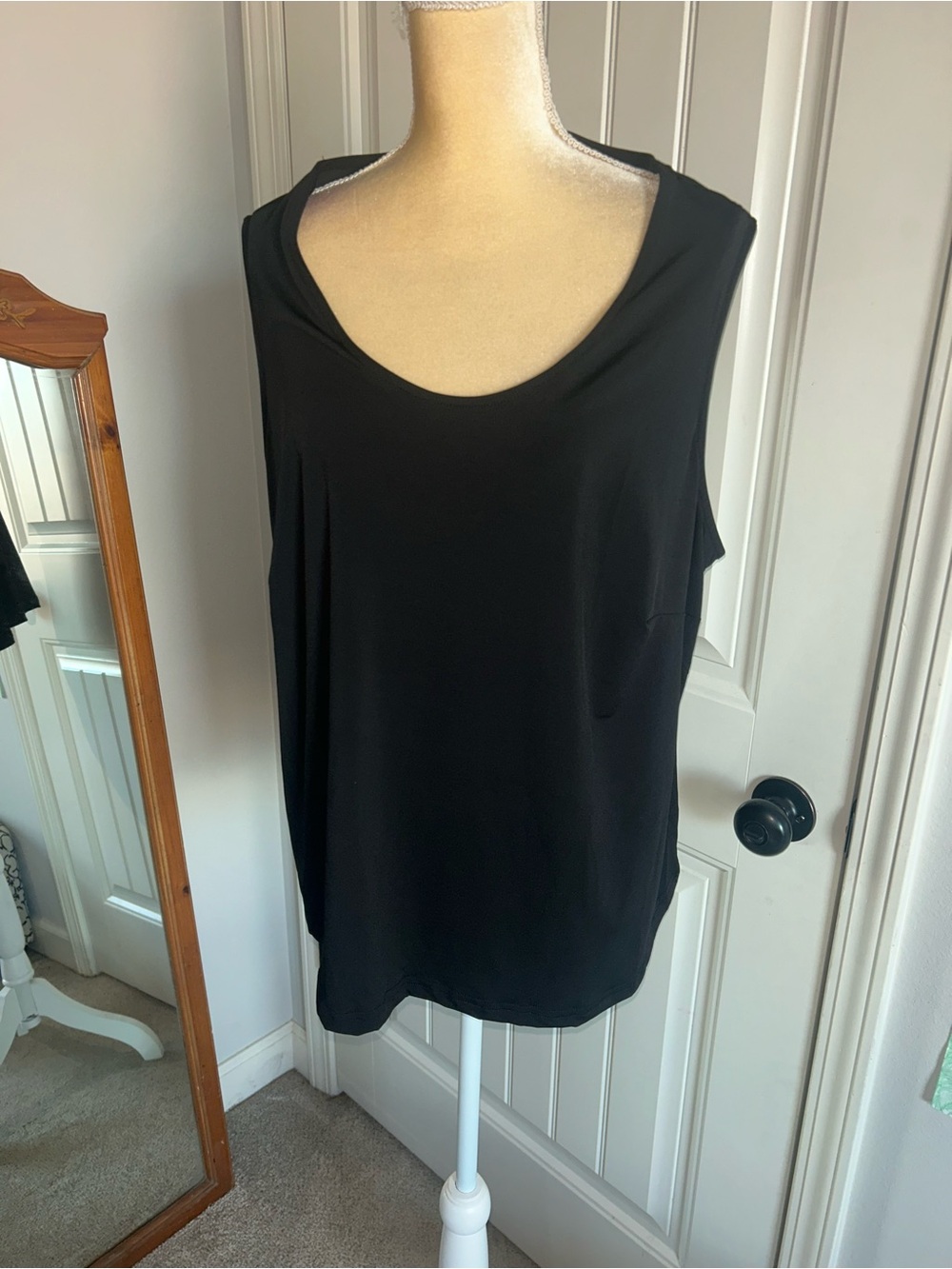 NEW Jessica London Black Scoop Neck Tank Top Shell Sz 18/20